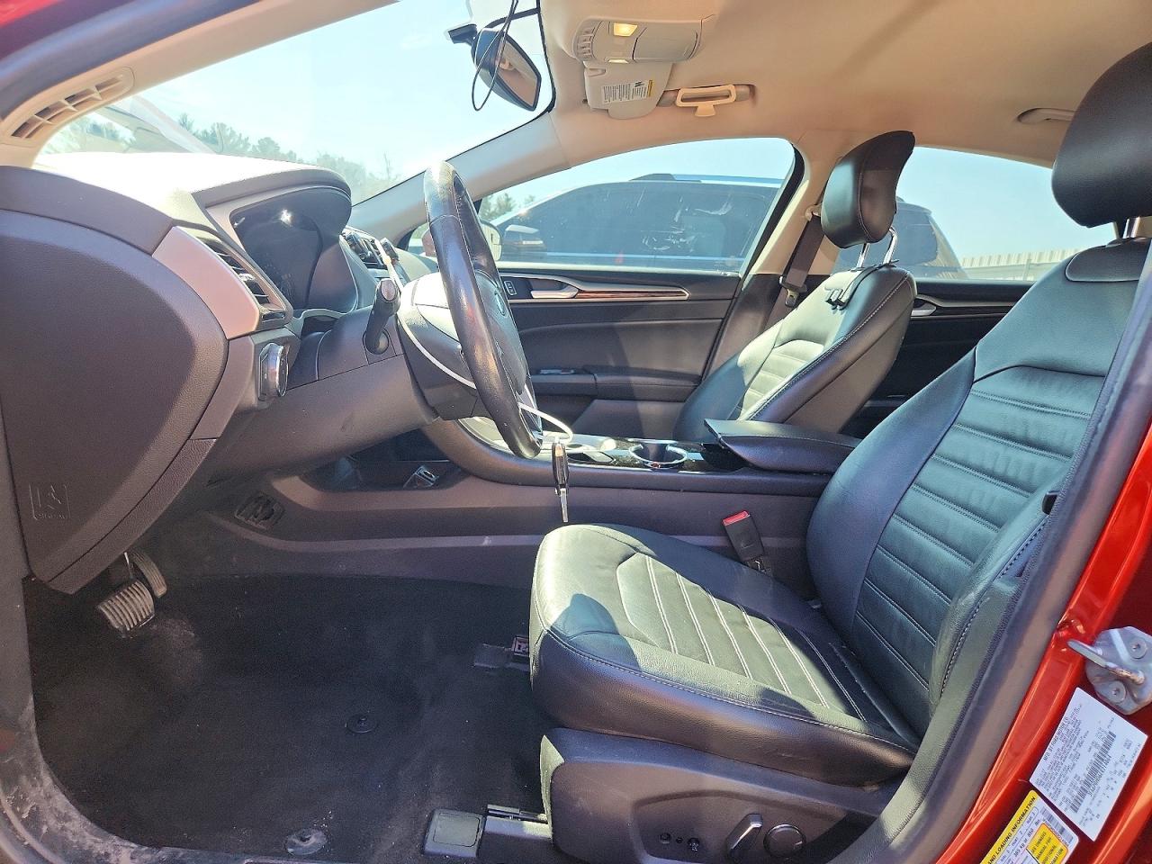 2014 Ford Fusion Se Red vin: 3FA6P0HD6ER214064