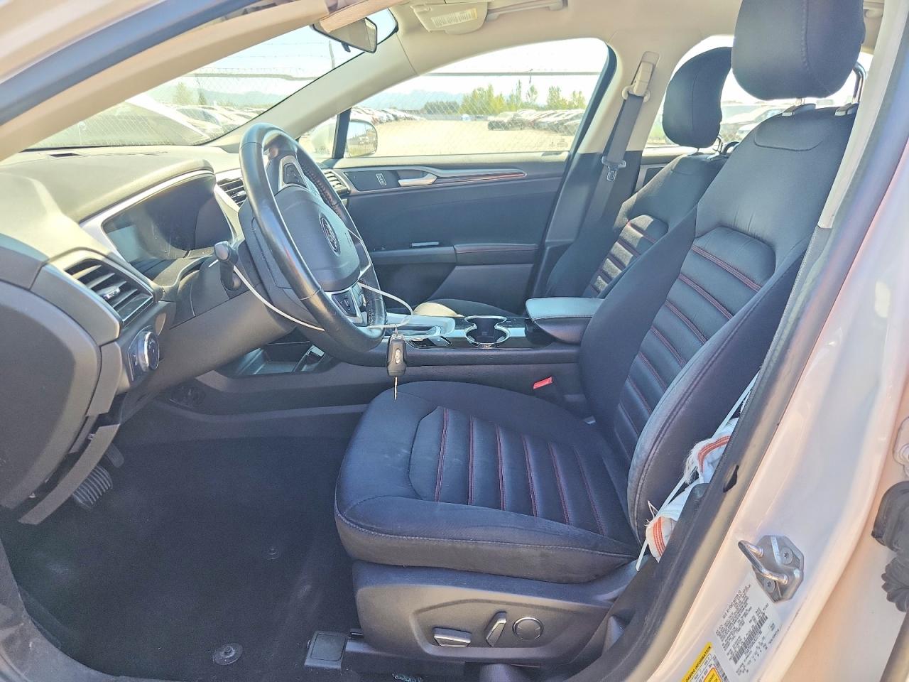 2014 Ford Fusion Se White vin: 3FA6P0HD6ER357788