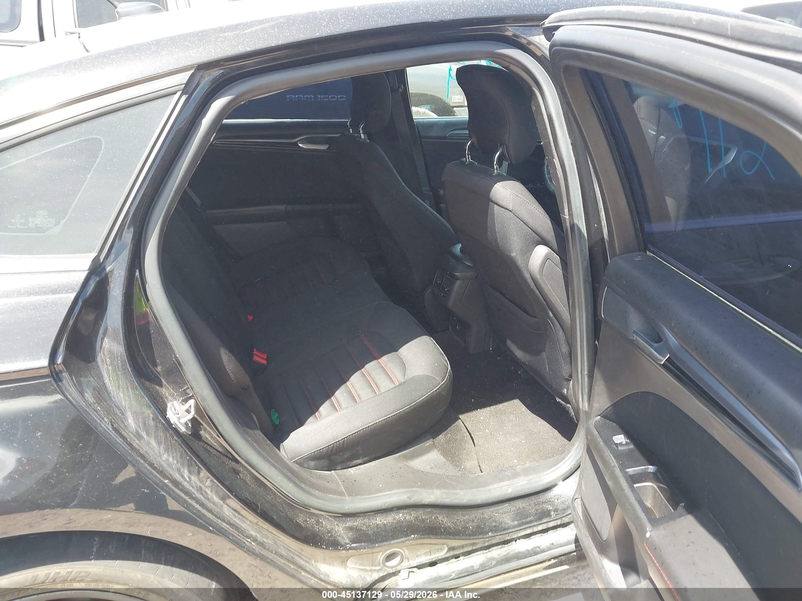 2015 Ford Fusion Se Black vin: 3FA6P0HD6FR105007