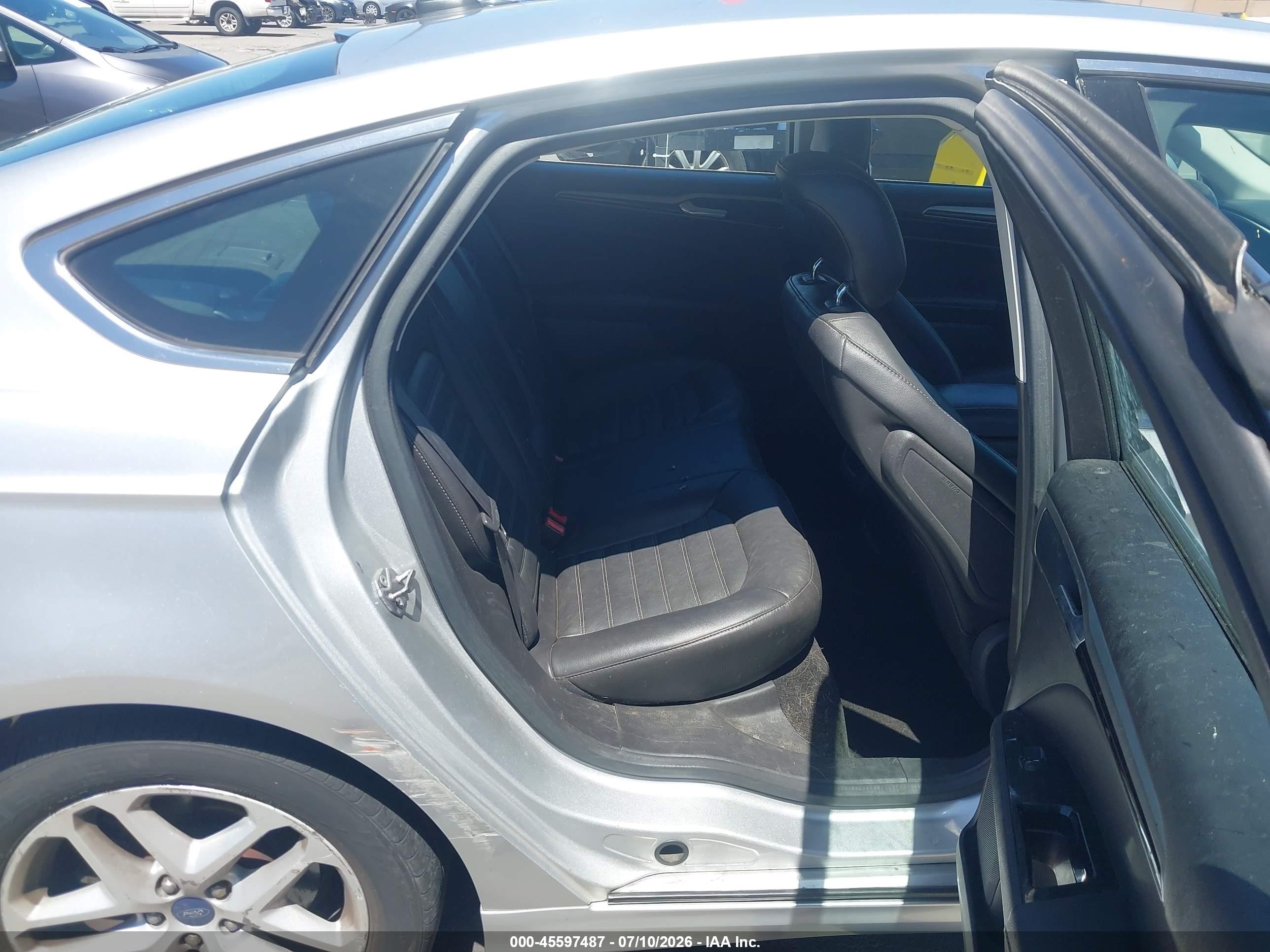 2015 Ford Fusion Se Серый vin: 3FA6P0HD6FR130697