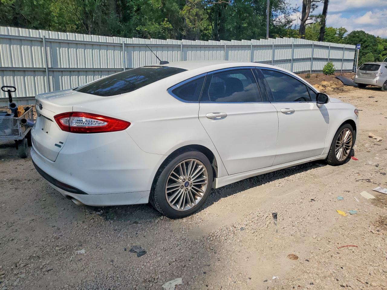 2015 Ford Fusion Se White vin: 3FA6P0HD6FR211070