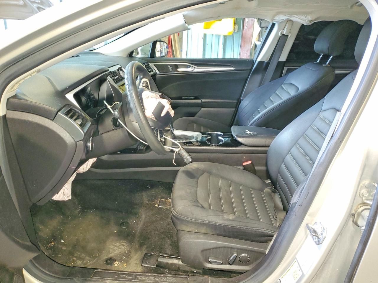 2015 Ford Fusion Se Tan vin: 3FA6P0HD6FR244635