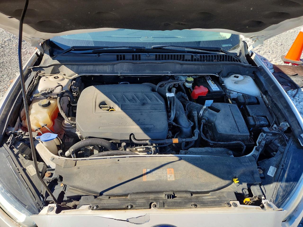2015 Ford Fusion Se Белый vin: 3FA6P0HD6FR290563