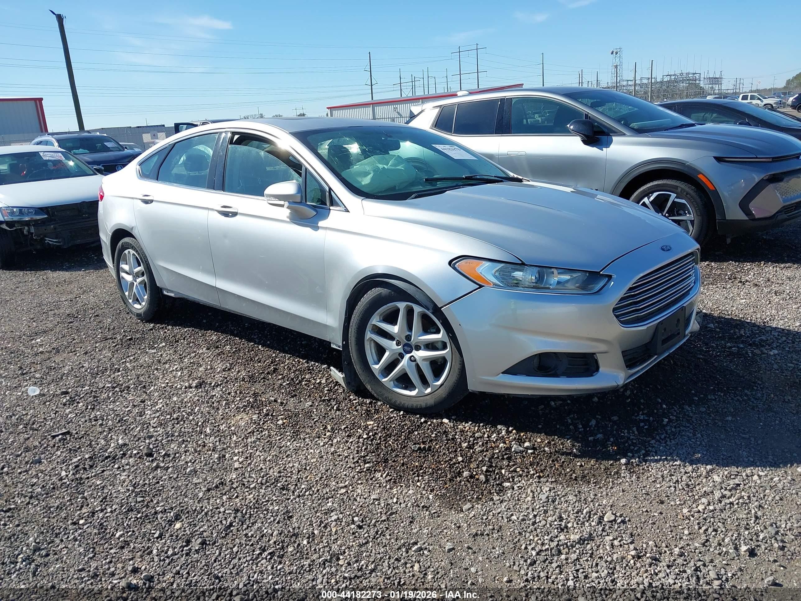 2016 Ford Fusion Se Серебряный vin: 3FA6P0HD6GR217694