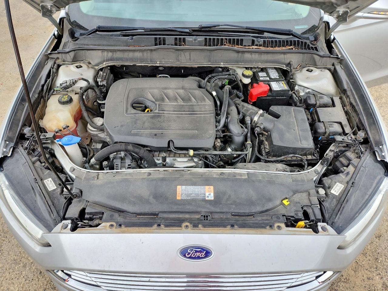 2016 Ford Fusion Se Серебряный vin: 3FA6P0HD6GR261453