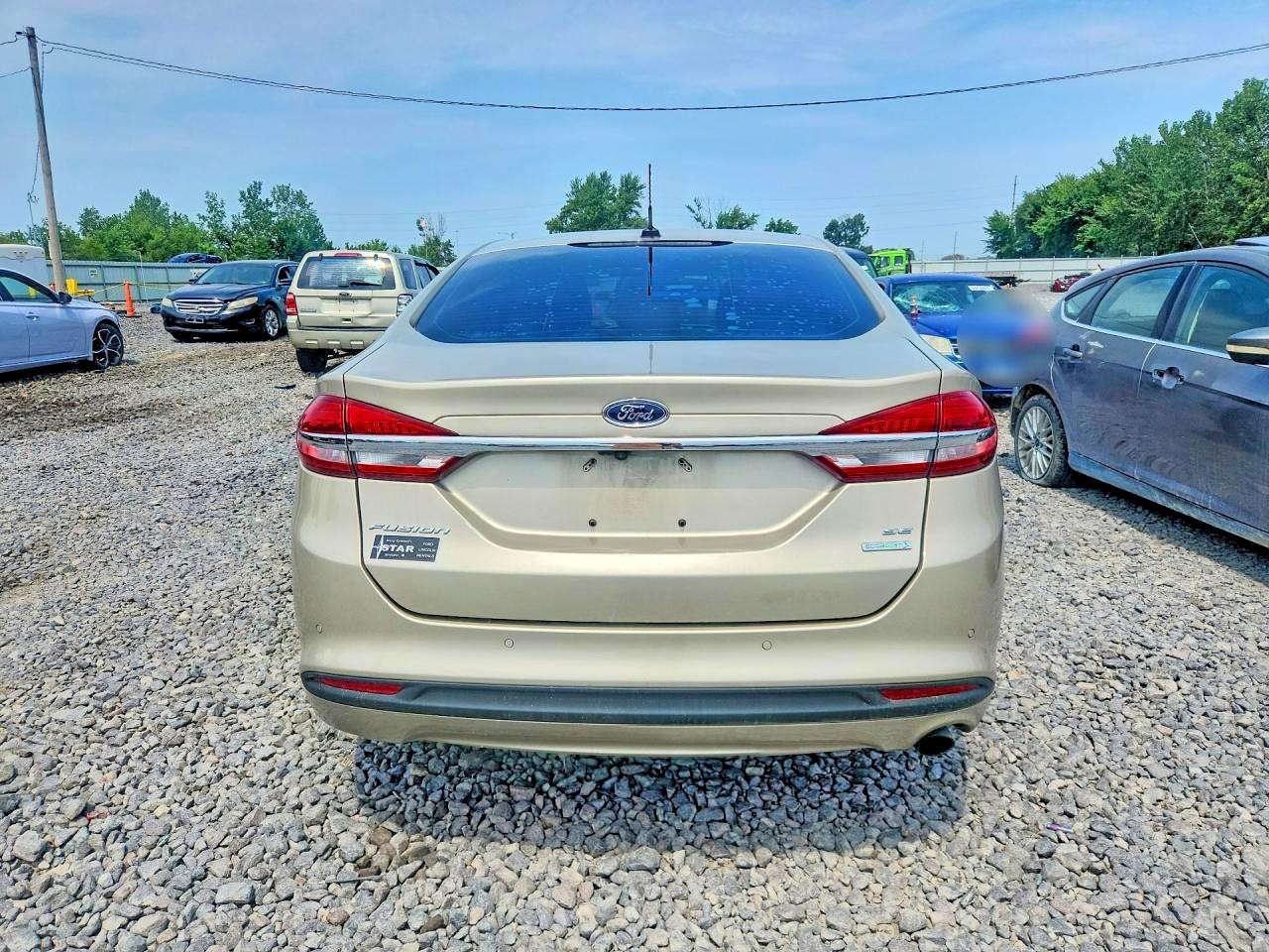 2017 Ford Fusion Se Tan vin: 3FA6P0HD6HR411580