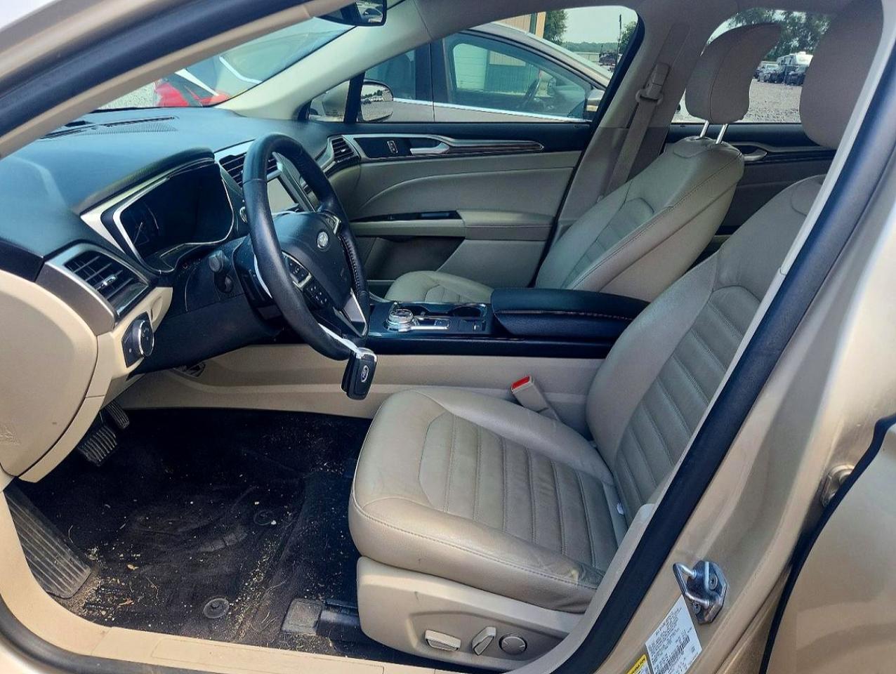 2017 Ford Fusion Se Tan vin: 3FA6P0HD6HR411580