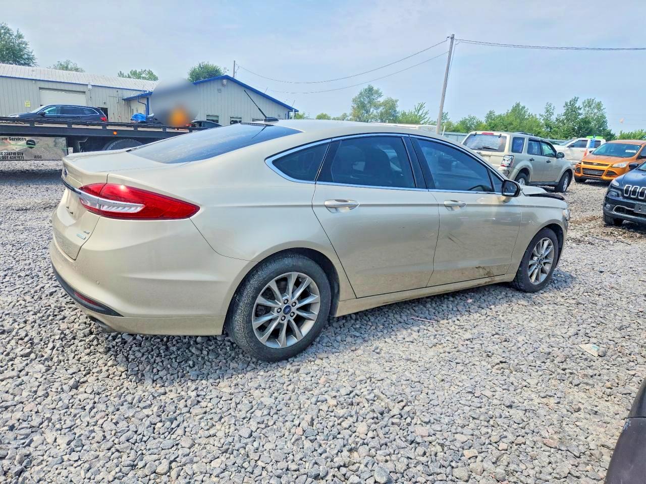 2017 Ford Fusion Se Tan vin: 3FA6P0HD6HR411580