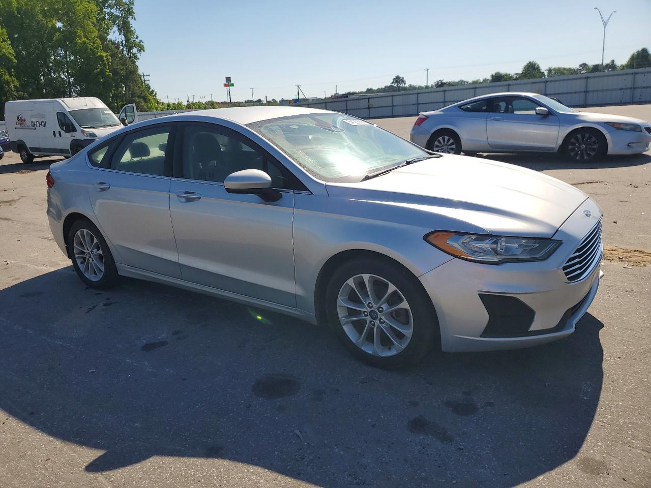 2019 Ford Fusion Se Silver vin: 3FA6P0HD6KR145906