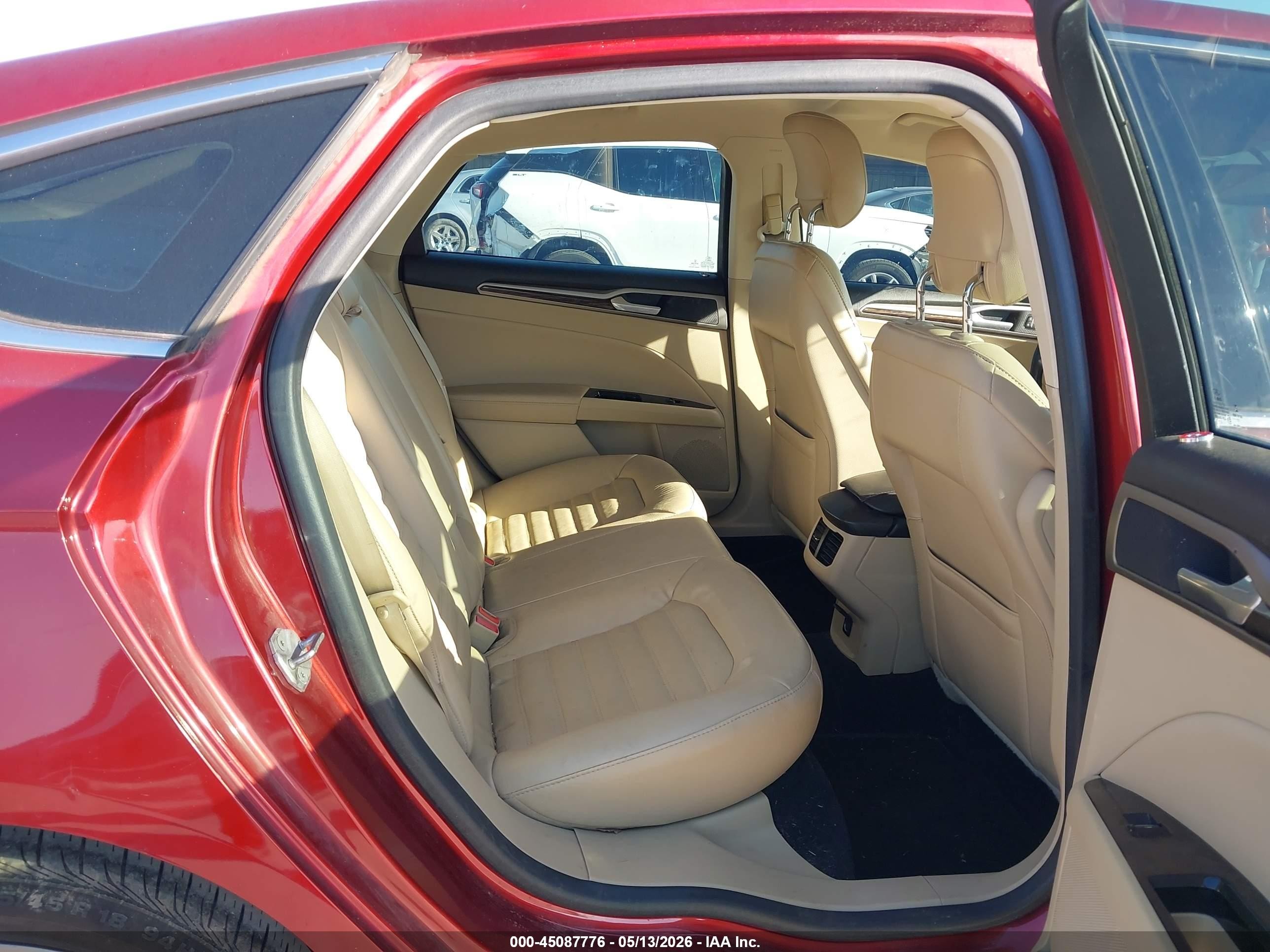 2014 Ford Fusion Se Red vin: 3FA6P0HD7ER149077