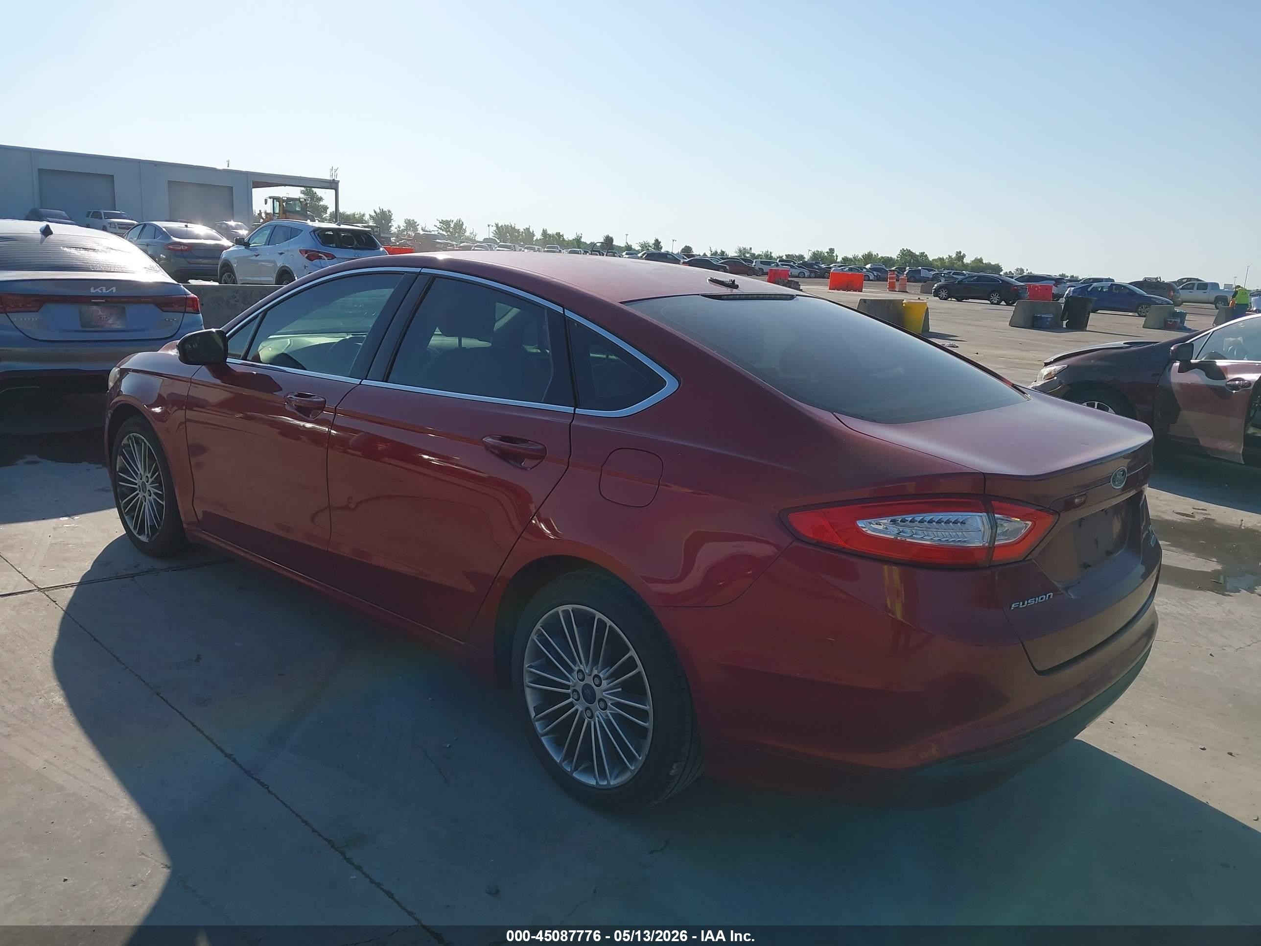 2014 Ford Fusion Se Red vin: 3FA6P0HD7ER149077