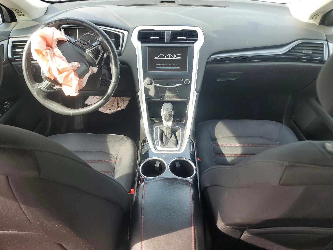 2014 Ford Fusion Se Red vin: 3FA6P0HD7ER154845