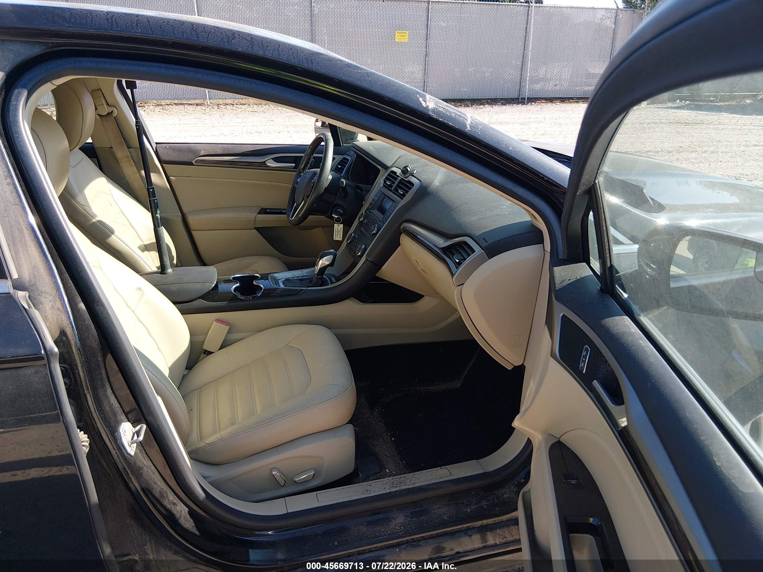 2014 Ford Fusion Se Black vin: 3FA6P0HD7ER163867