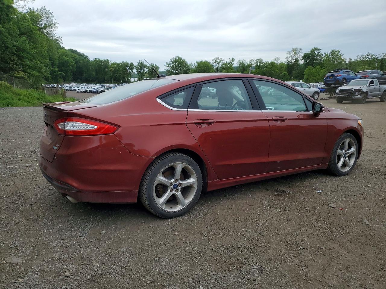 2014 Ford Fusion Se Red vin: 3FA6P0HD7ER195721