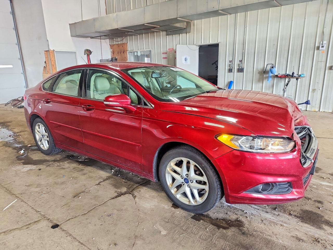 2014 Ford Fusion Se Red vin: 3FA6P0HD7ER231844