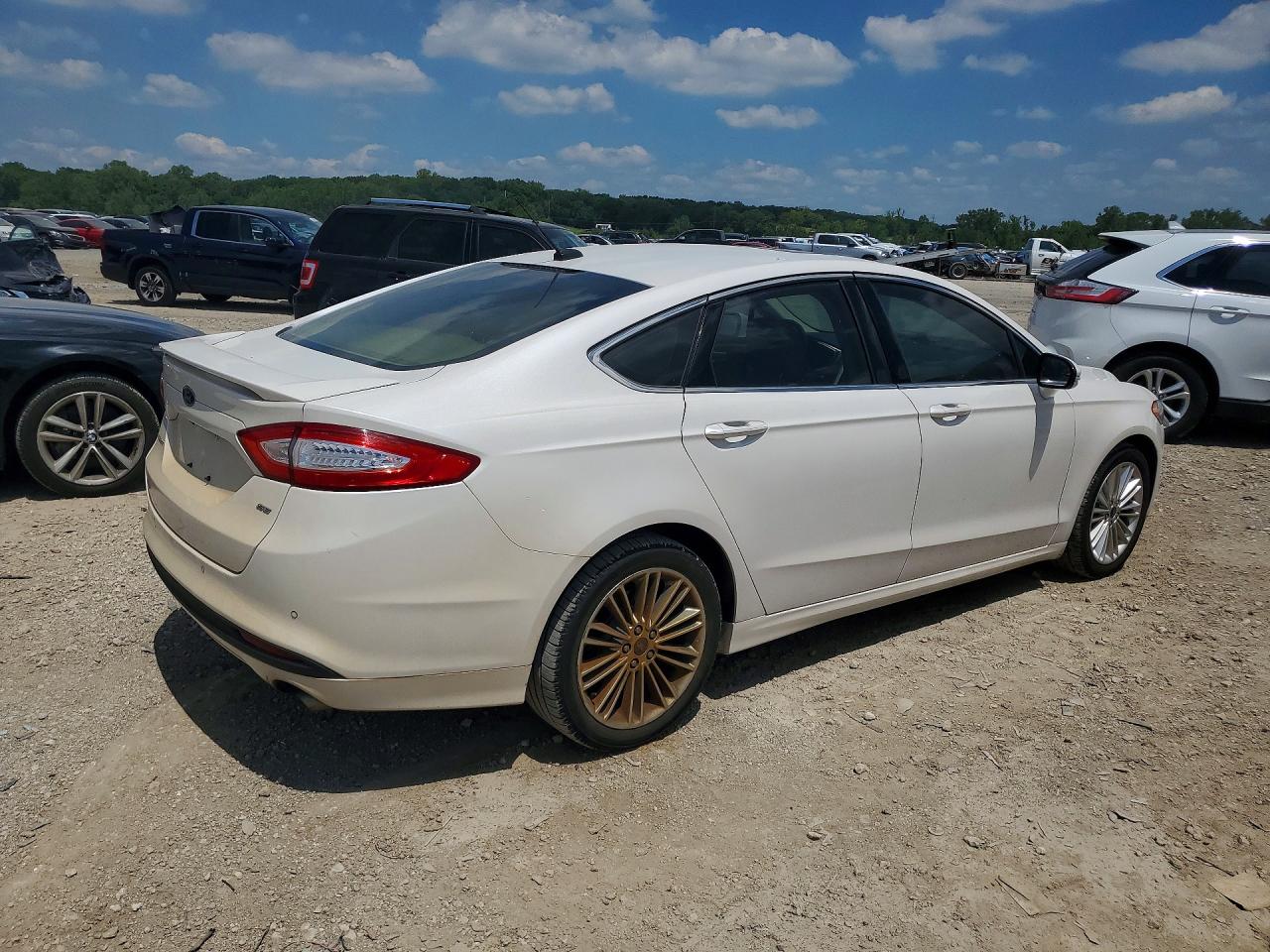 2014 Ford Fusion Se White vin: 3FA6P0HD7ER298427