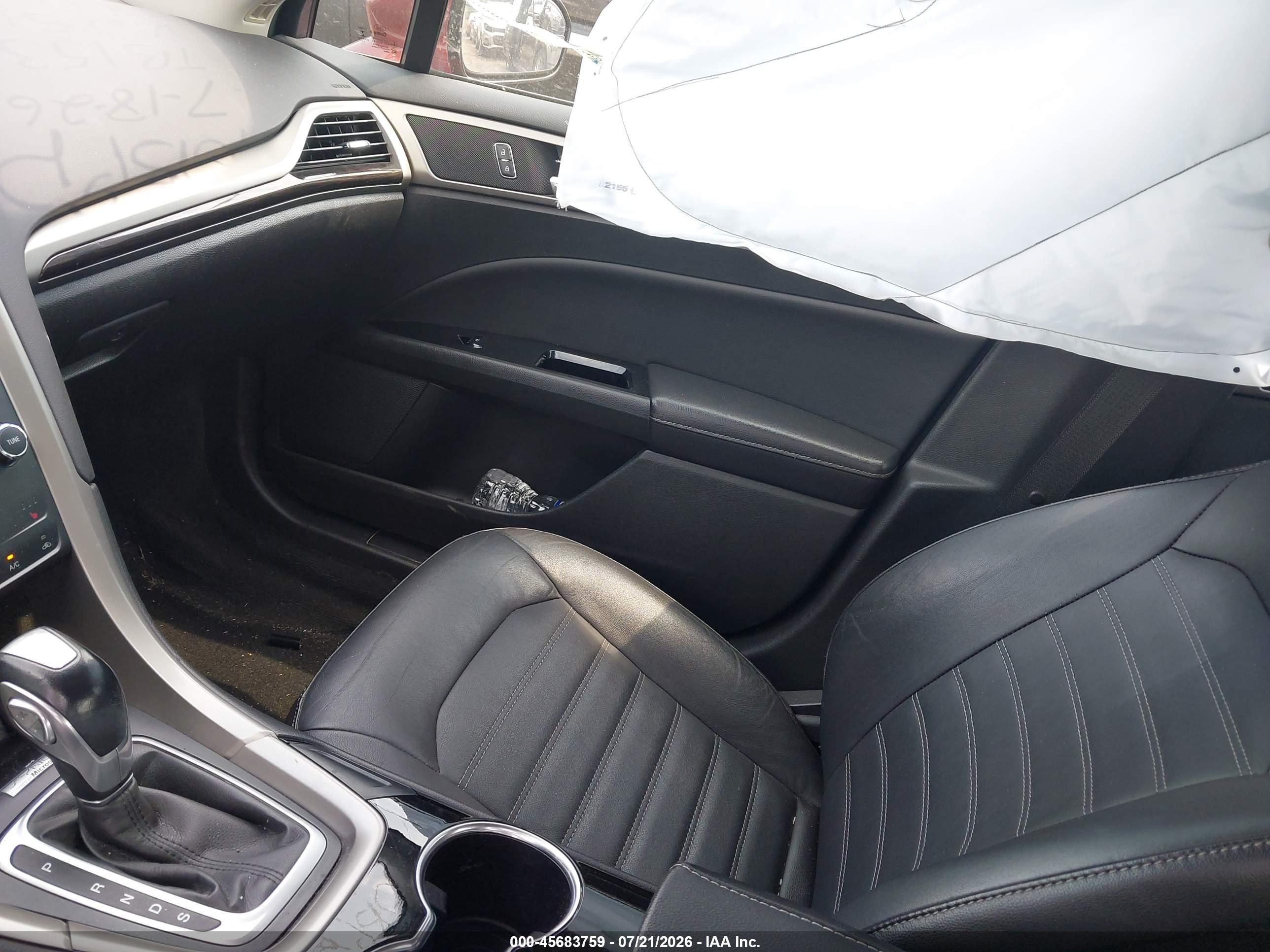 2014 Ford Fusion Se Red vin: 3FA6P0HD7ER305151