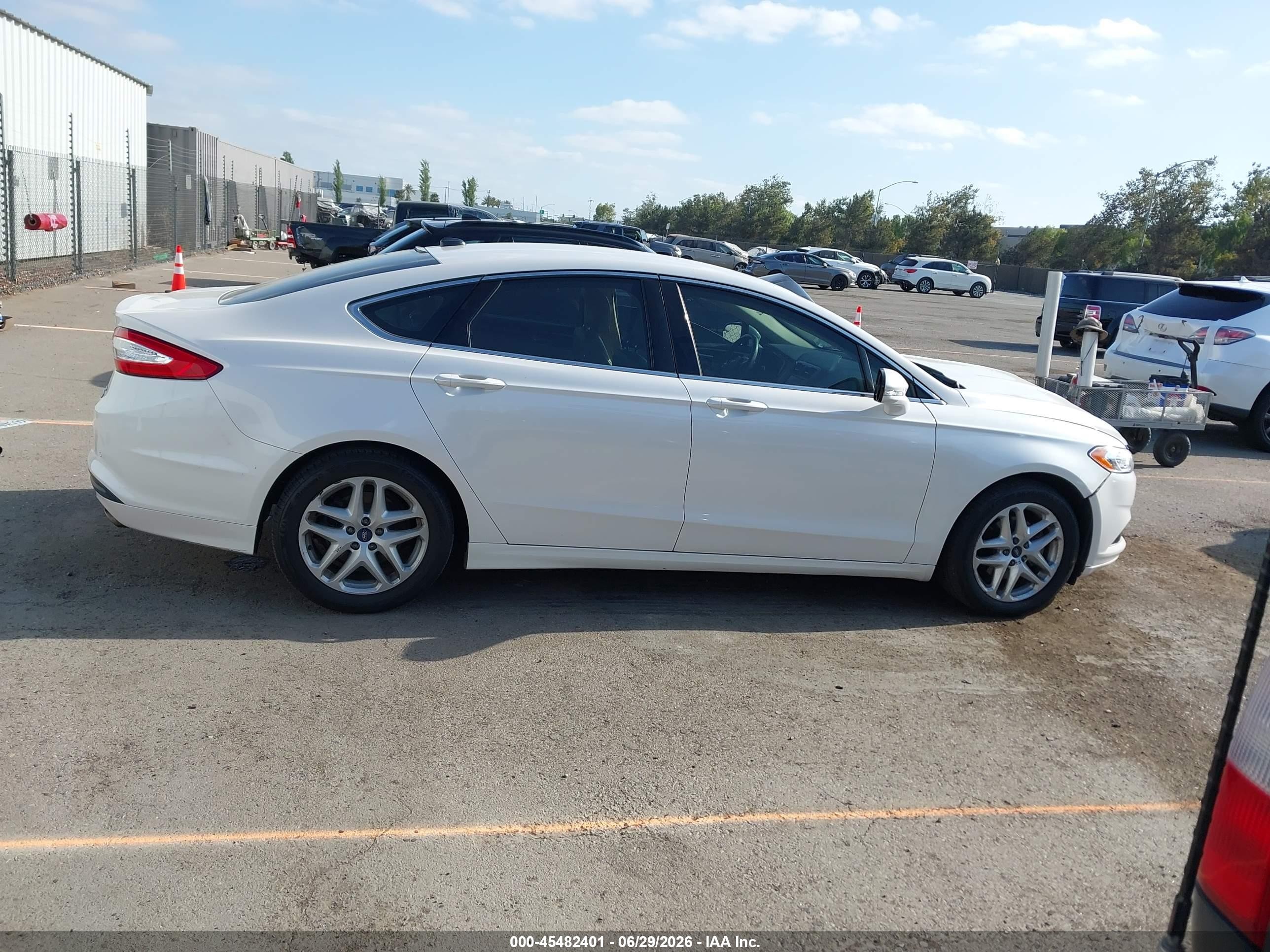 2014 Ford Fusion Se White vin: 3FA6P0HD7ER317204