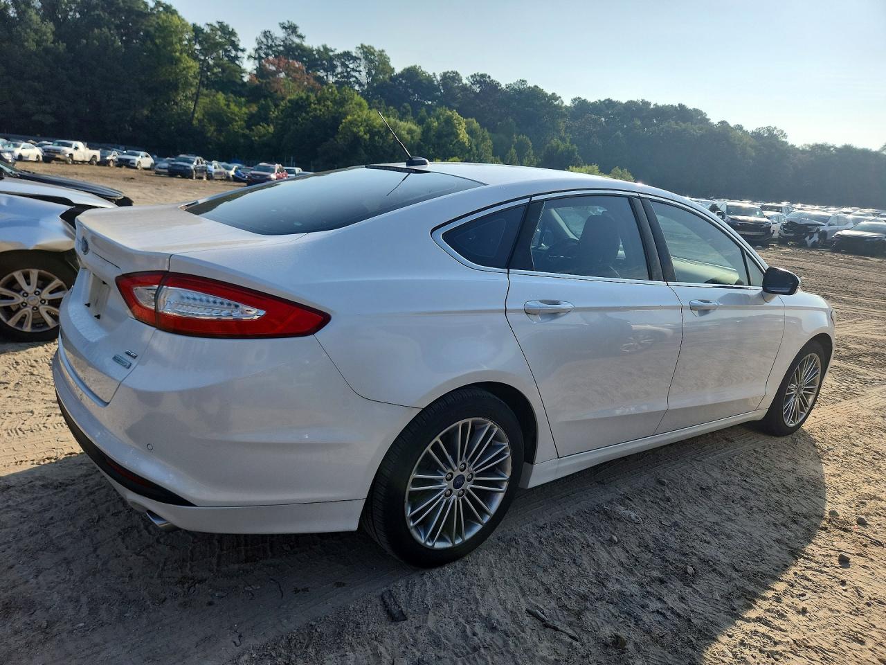 2014 Ford Fusion Se White vin: 3FA6P0HD7ER385499