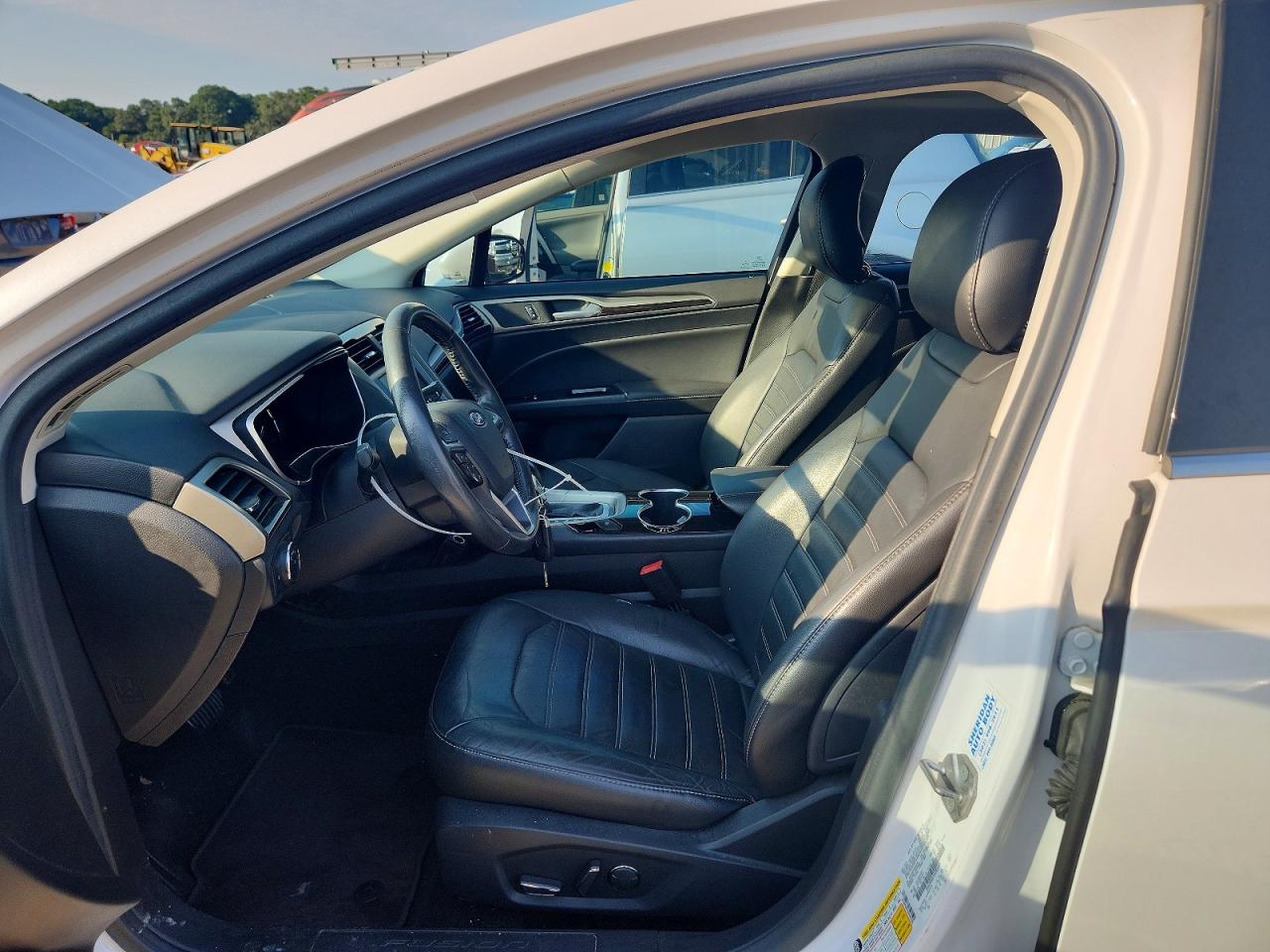 2014 Ford Fusion Se White vin: 3FA6P0HD7ER385499