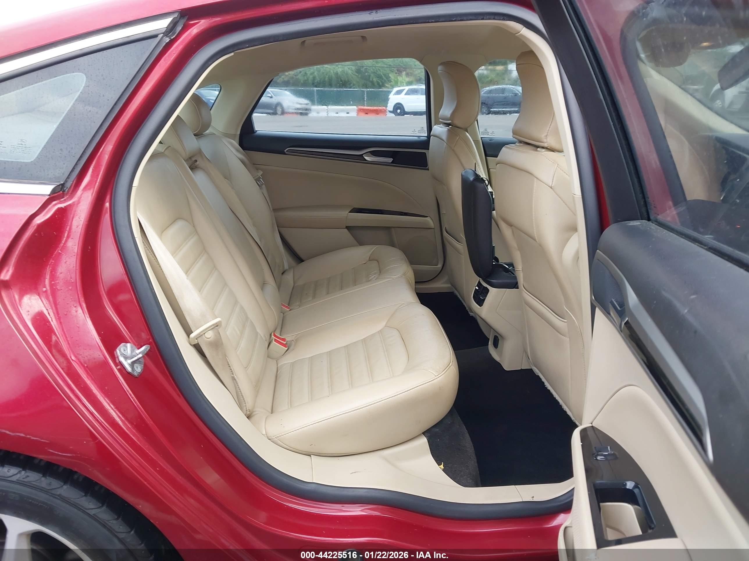 2015 Ford Fusion Se Red vin: 3FA6P0HD7FR199141