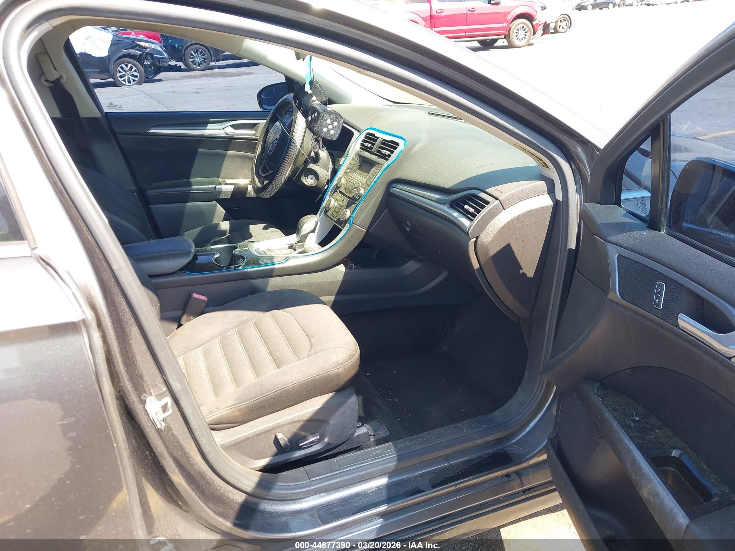 2015 Ford Fusion Se Серый vin: 3FA6P0HD7FR207089