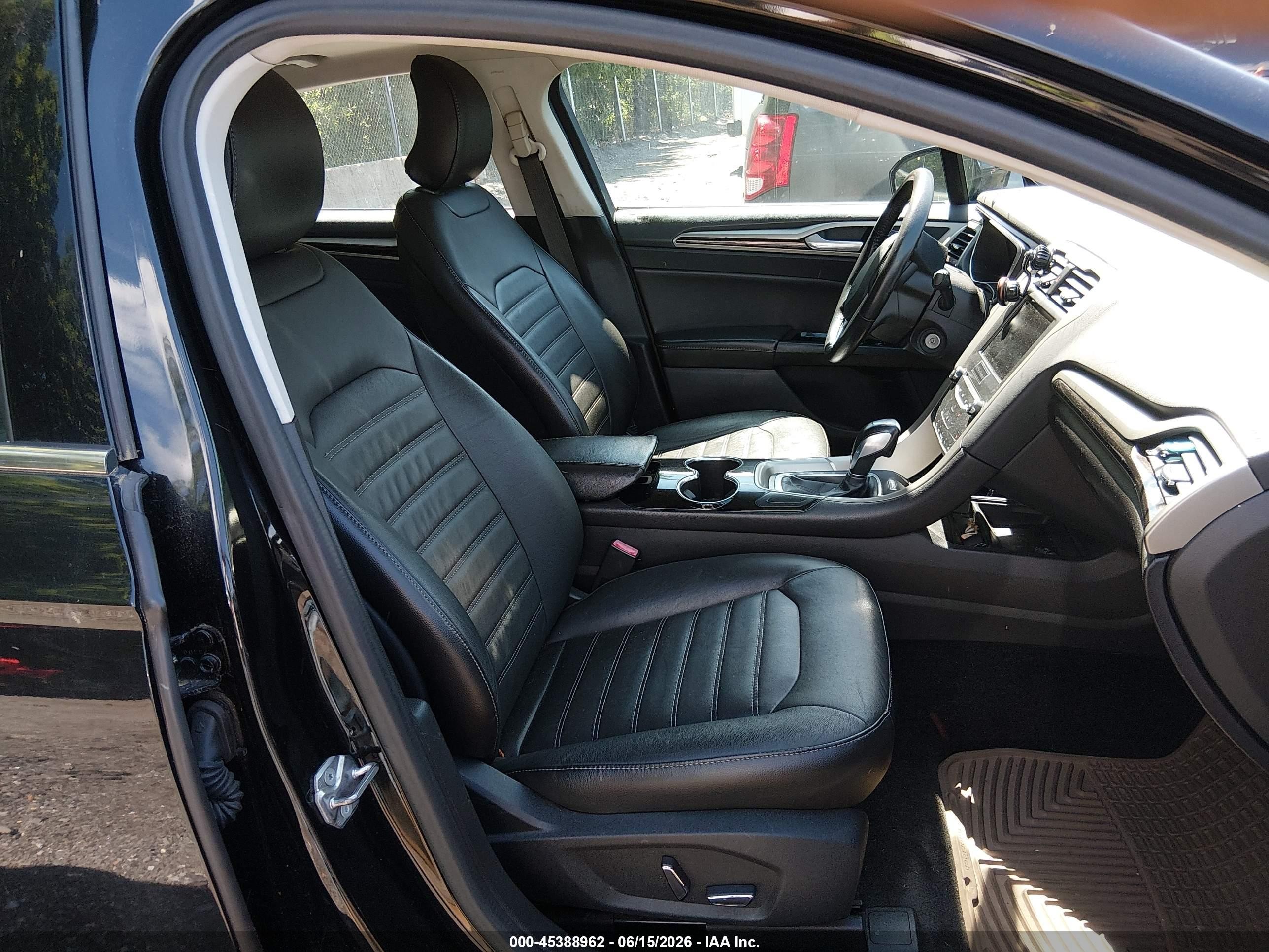 2015 Ford Fusion Se Black vin: 3FA6P0HD7FR220022
