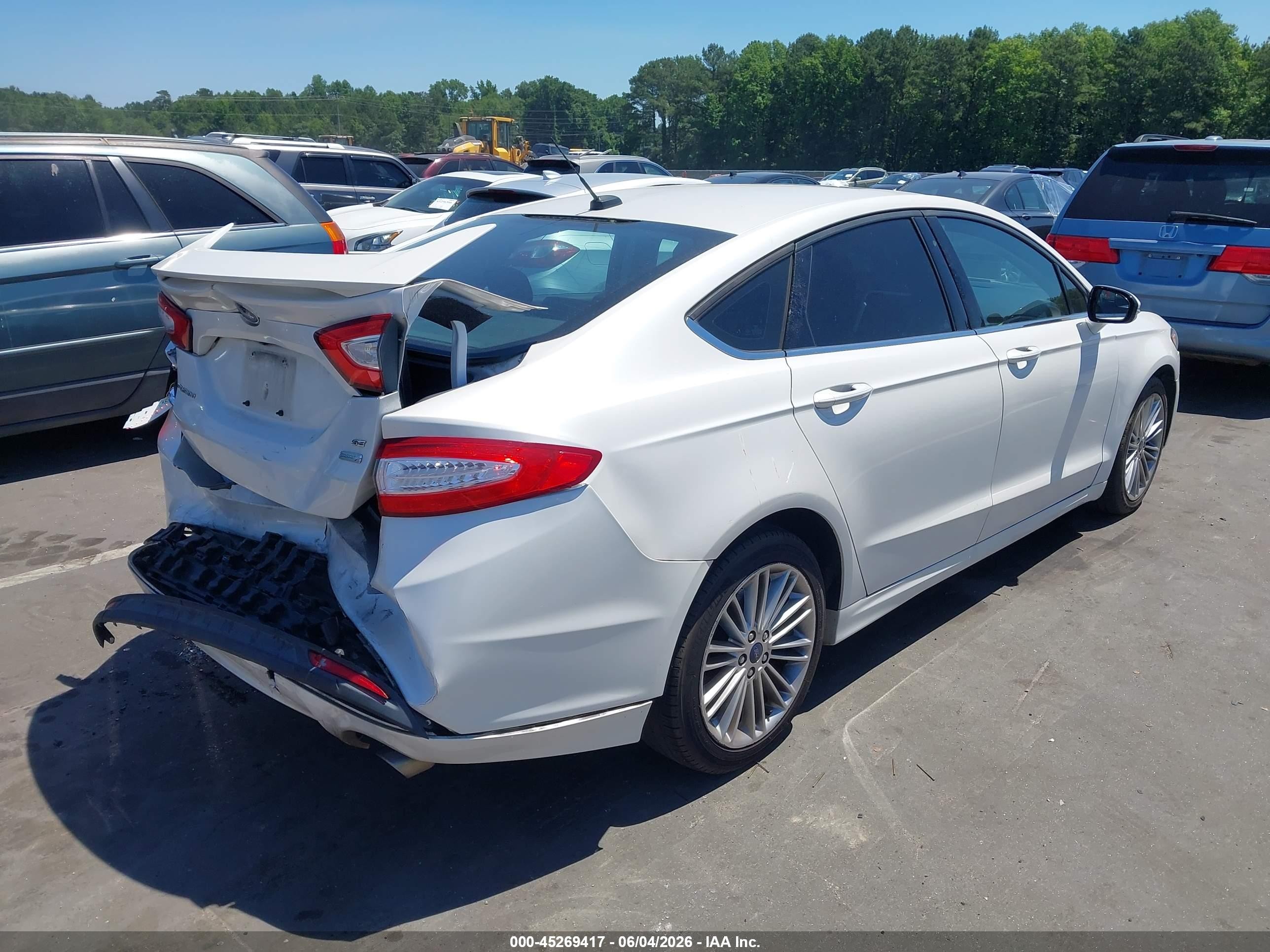 2015 Ford Fusion Se Белый vin: 3FA6P0HD7FR232851
