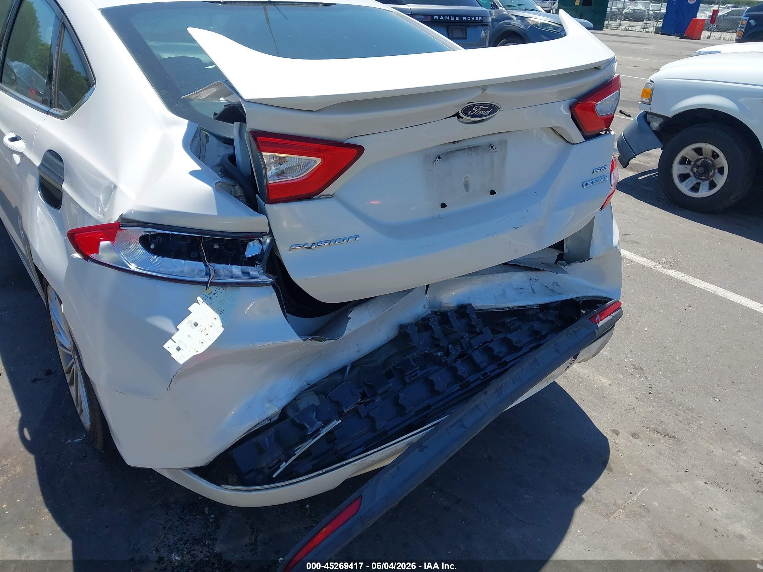 2015 Ford Fusion Se Белый vin: 3FA6P0HD7FR232851