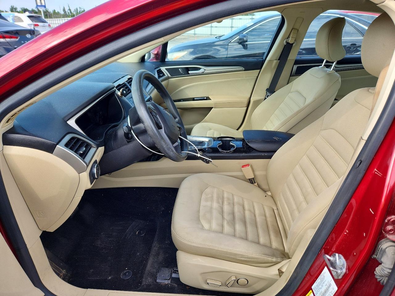 2015 Ford Fusion Se Красный vin: 3FA6P0HD7FR234275