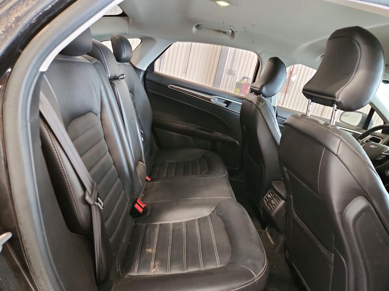 2015 Ford Fusion Se Black vin: 3FA6P0HD7FR305619