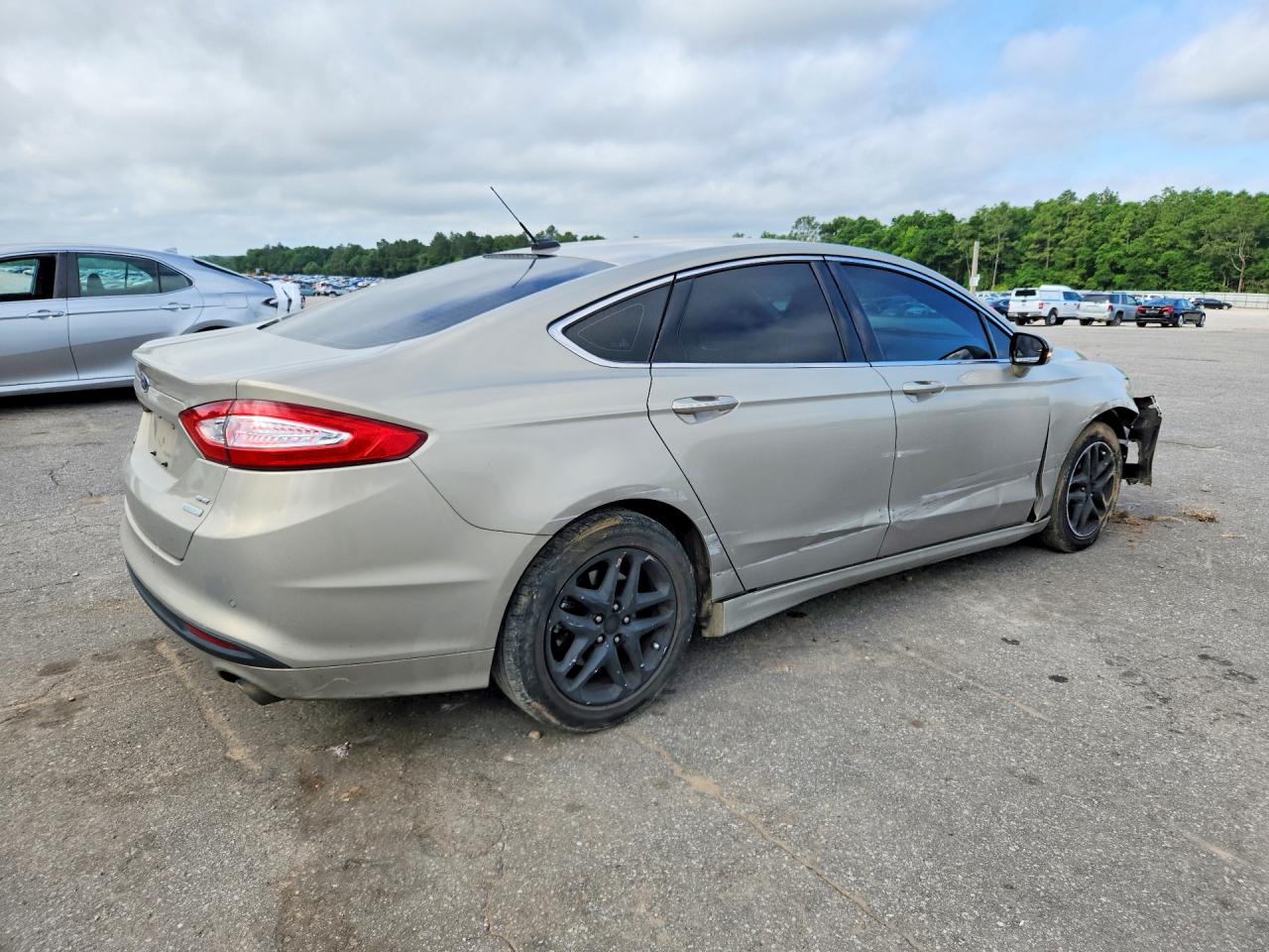 2016 Ford Fusion Se Gold vin: 3FA6P0HD7GR136378