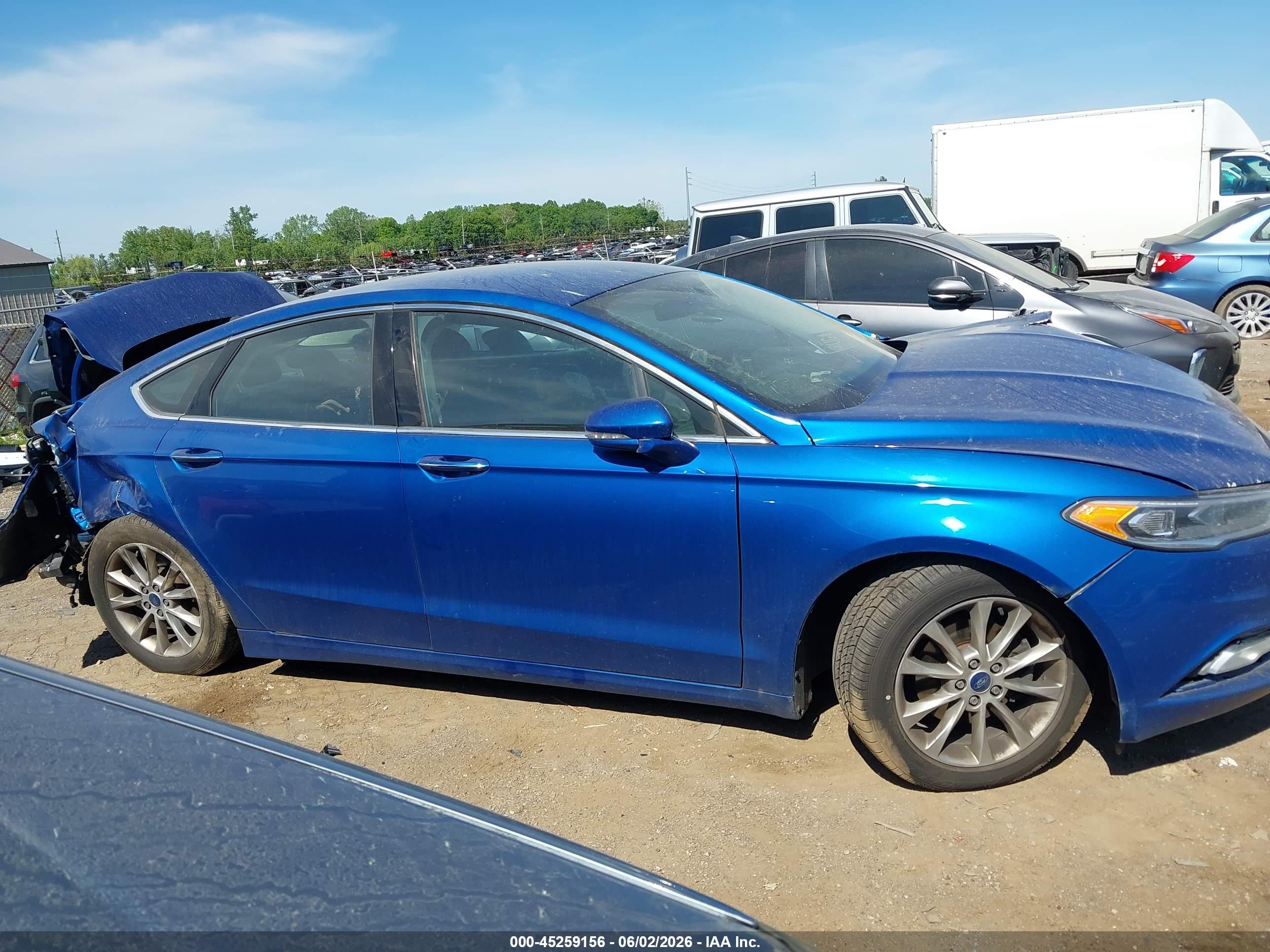 2017 Ford Fusion Se Синий vin: 3FA6P0HD7HR194377