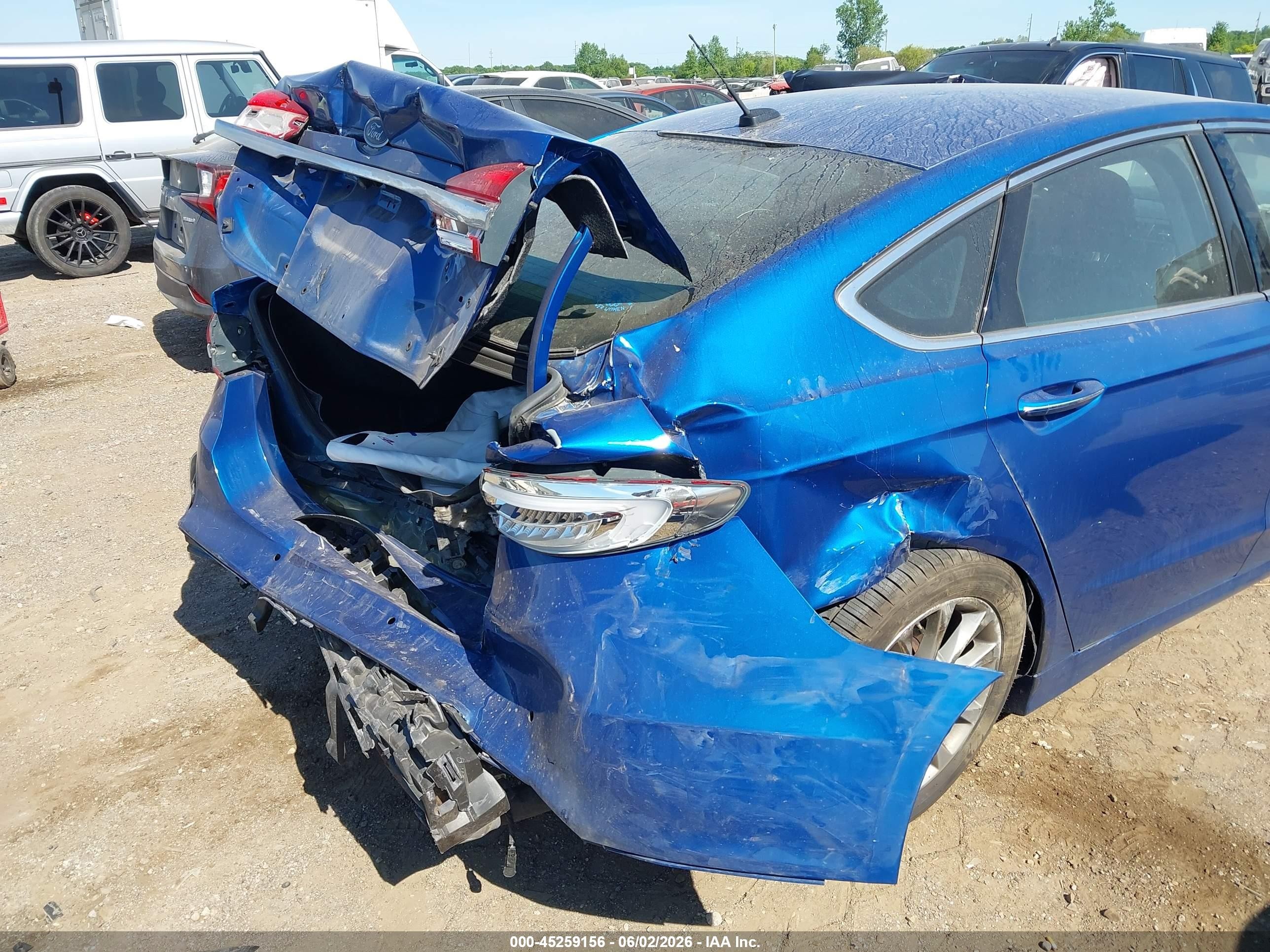2017 Ford Fusion Se Синий vin: 3FA6P0HD7HR194377
