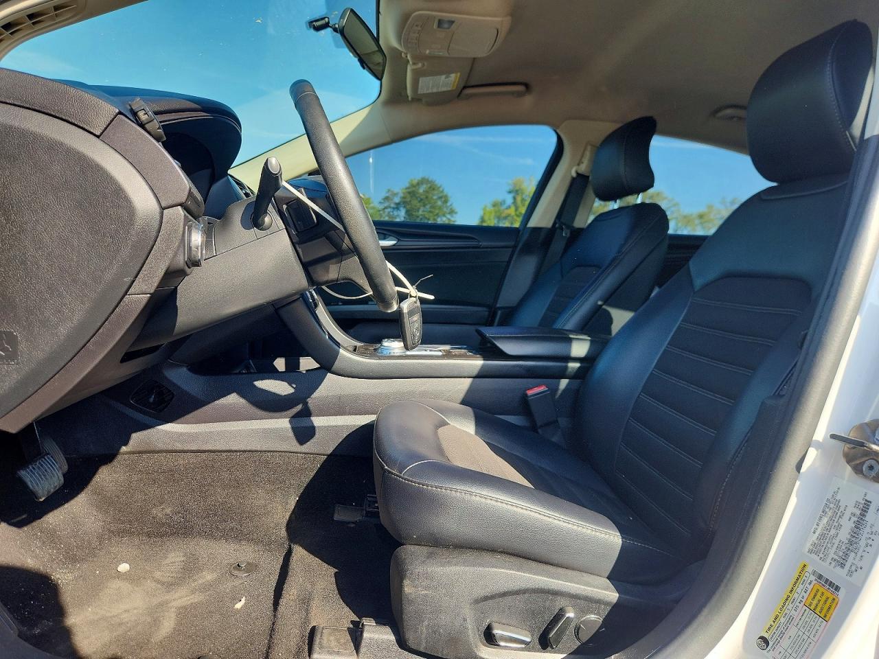 2018 Ford Fusion Se White vin: 3FA6P0HD7JR144214
