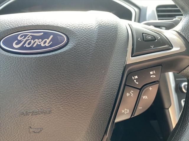 2019 Ford Fusion Se Black vin: 3FA6P0HD7KR209421