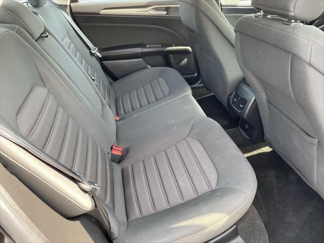 2019 Ford Fusion Se Black vin: 3FA6P0HD7KR209421