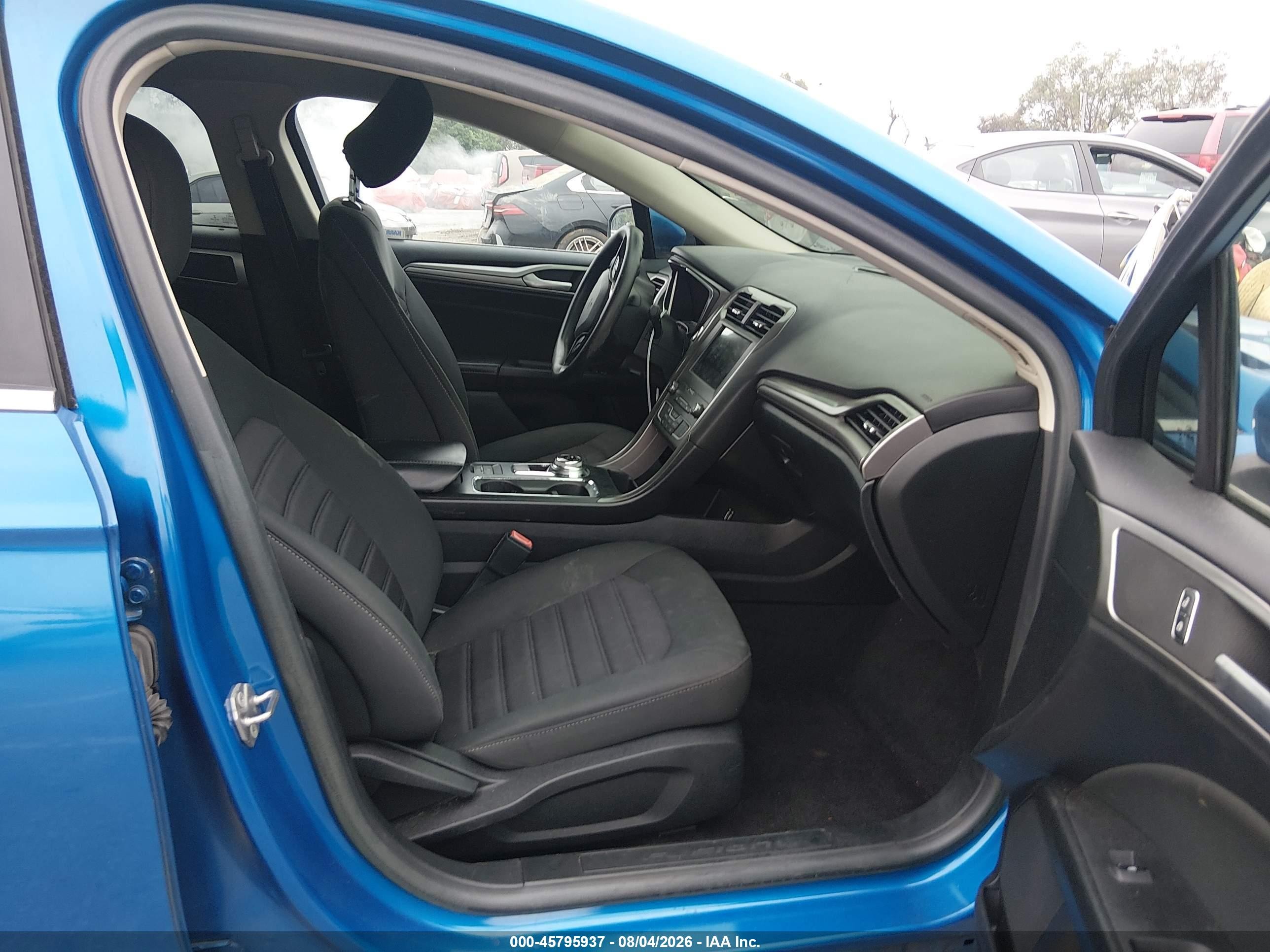 2020 Ford Fusion Se Blue vin: 3FA6P0HD7LR250939