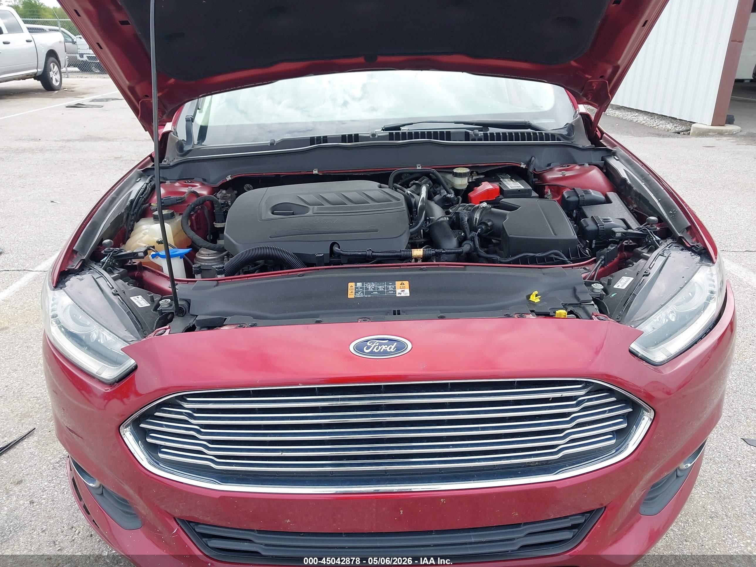 2014 Ford Fusion Se Red vin: 3FA6P0HD8ER135169