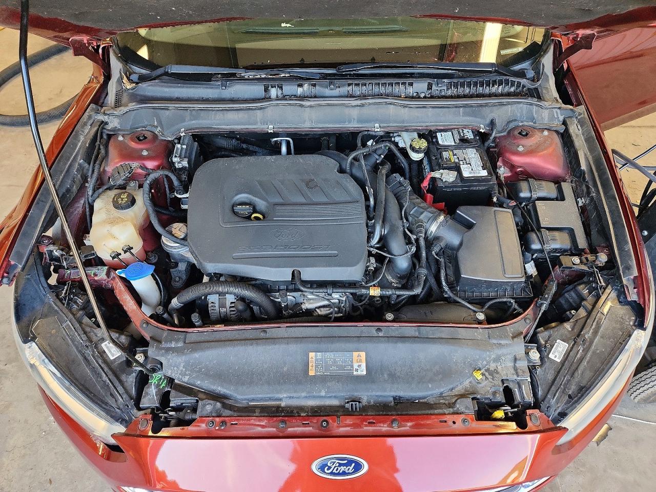 2014 Ford Fusion Se Red vin: 3FA6P0HD8ER194402