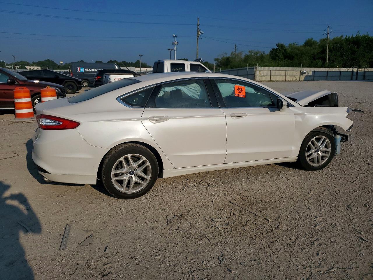 2014 Ford Fusion Se White vin: 3FA6P0HD8ER218343