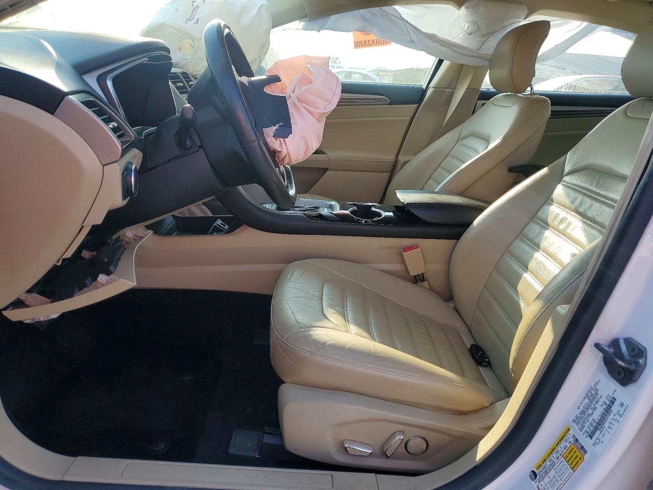 2014 Ford Fusion Se White vin: 3FA6P0HD8ER218343