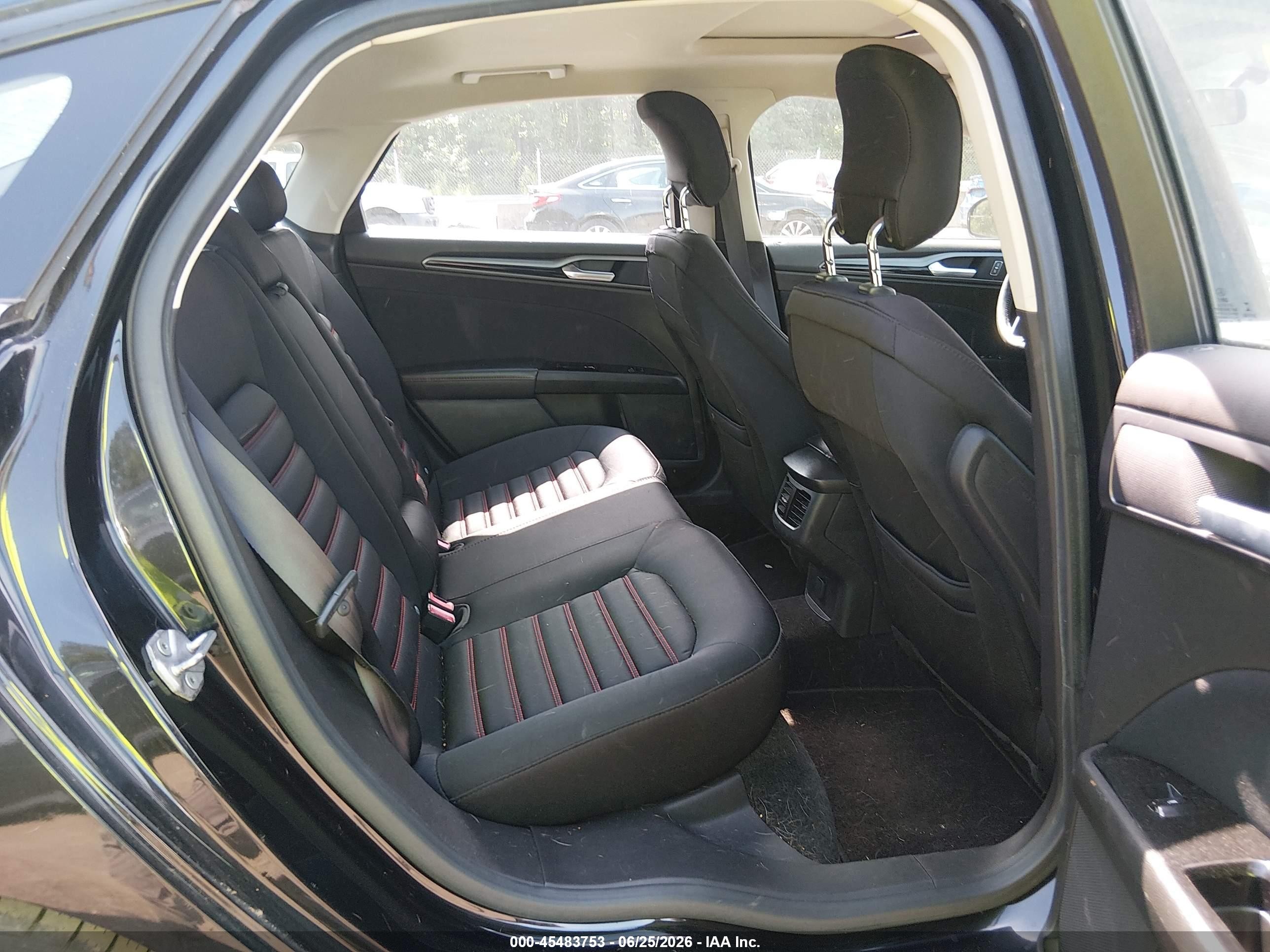 2014 Ford Fusion Se Black vin: 3FA6P0HD8ER252668