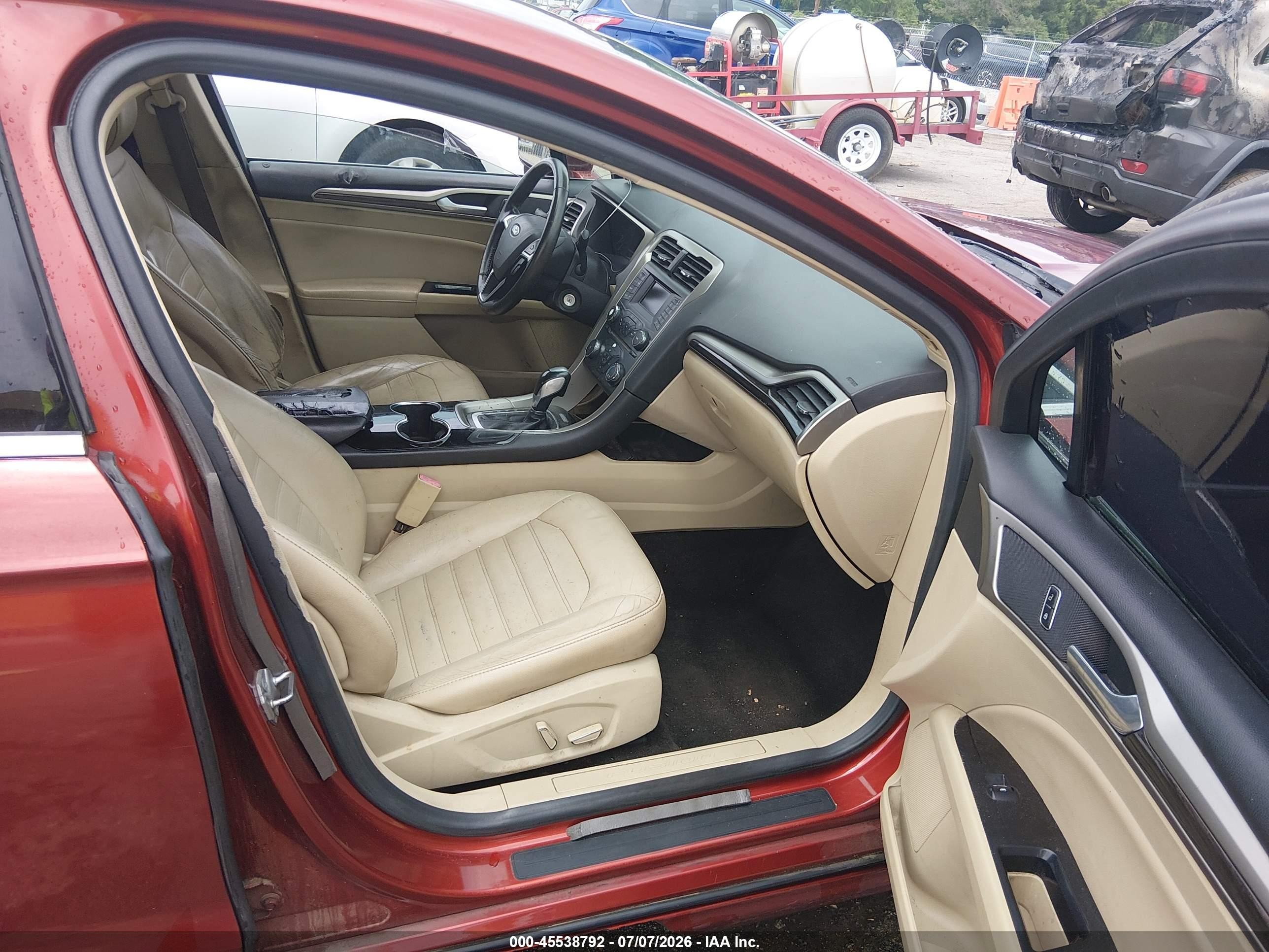 2014 Ford Fusion Se Burgundy vin: 3FA6P0HD8ER332004