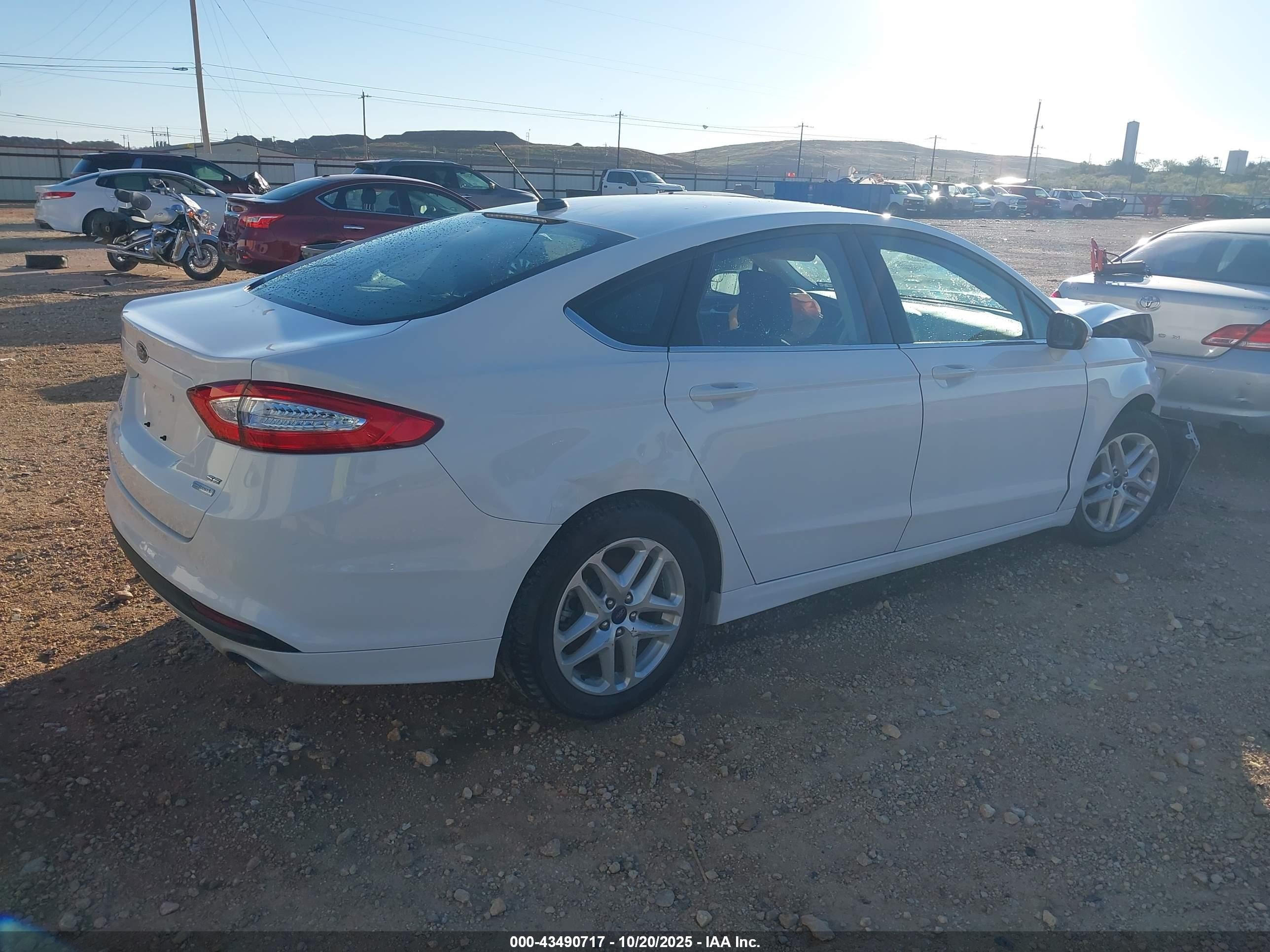 2014 Ford Fusion Se White vin: 3FA6P0HD8ER390744