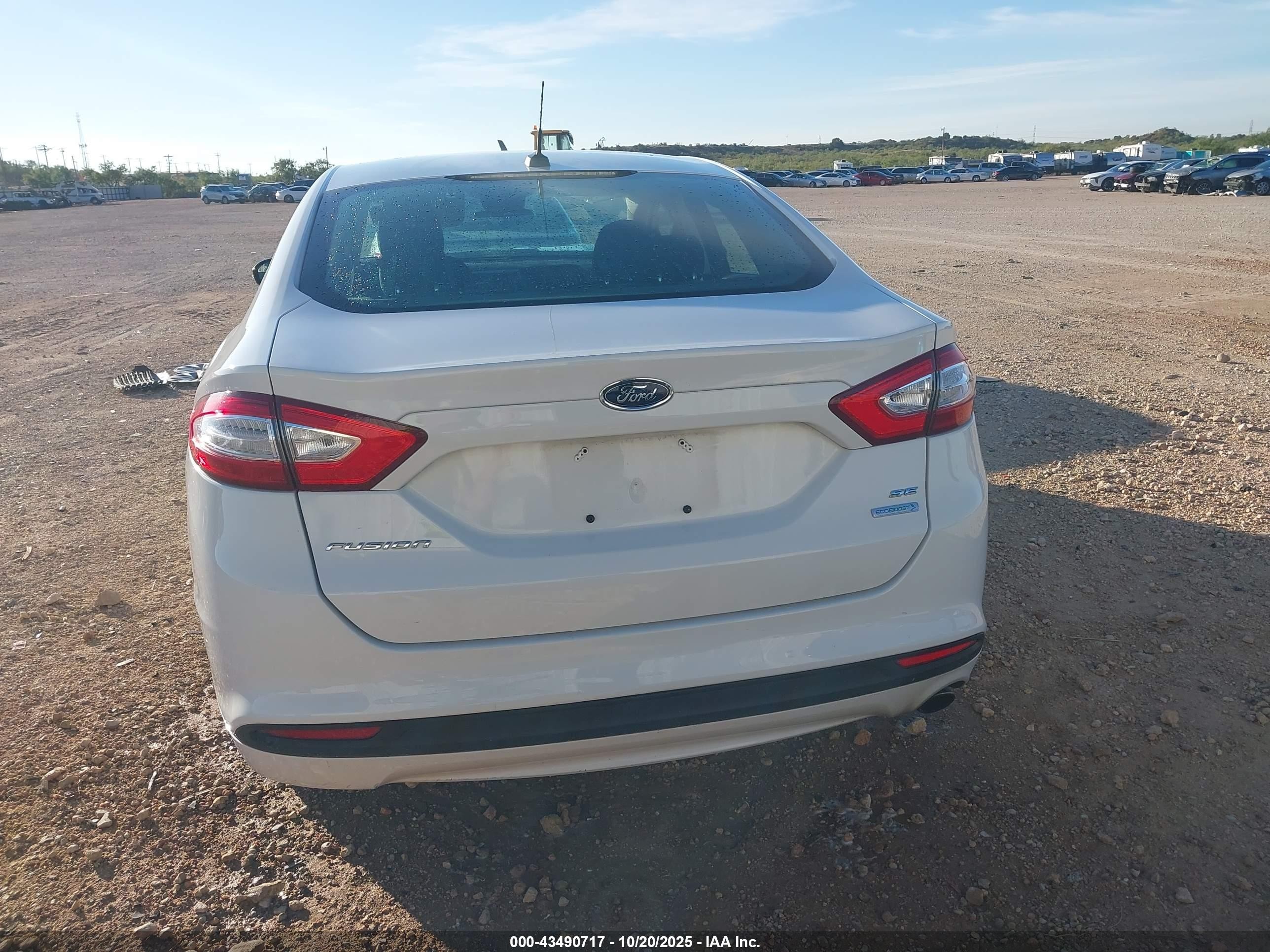 2014 Ford Fusion Se White vin: 3FA6P0HD8ER390744