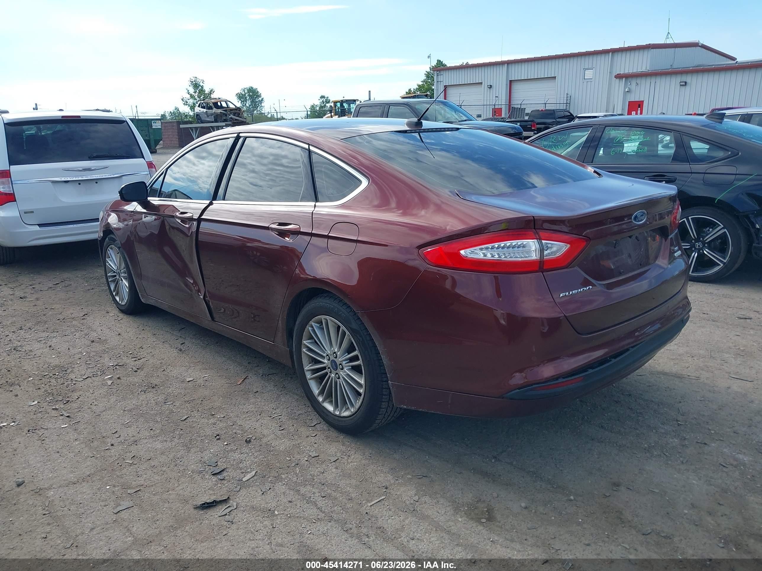 2015 Ford Fusion Se Темно-бордовый vin: 3FA6P0HD8FR103923