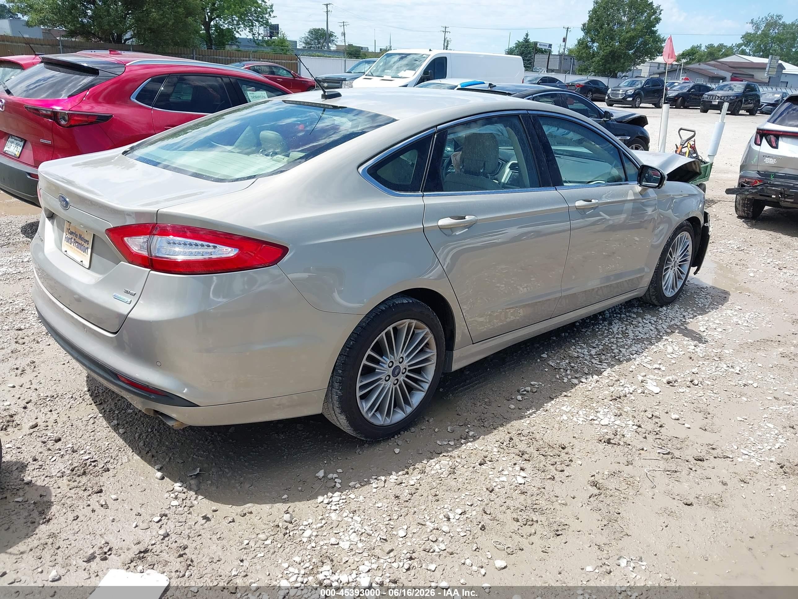 2015 Ford Fusion Se Champagne vin: 3FA6P0HD8FR112055