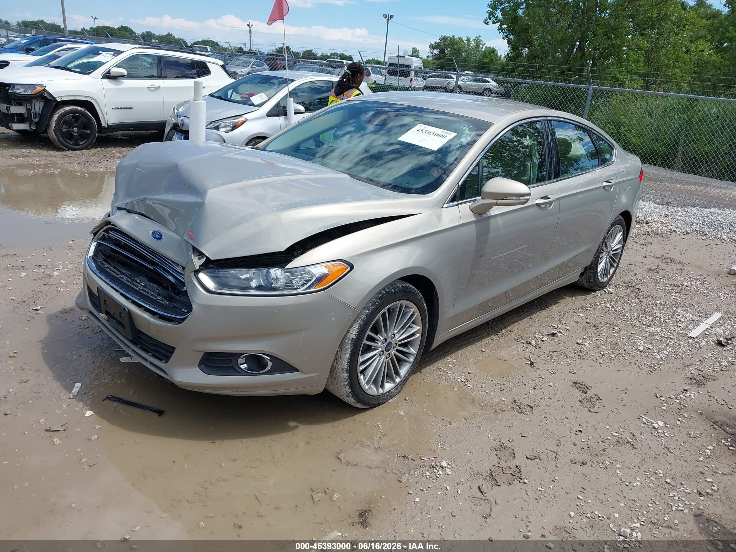 2015 Ford Fusion Se Champagne vin: 3FA6P0HD8FR112055
