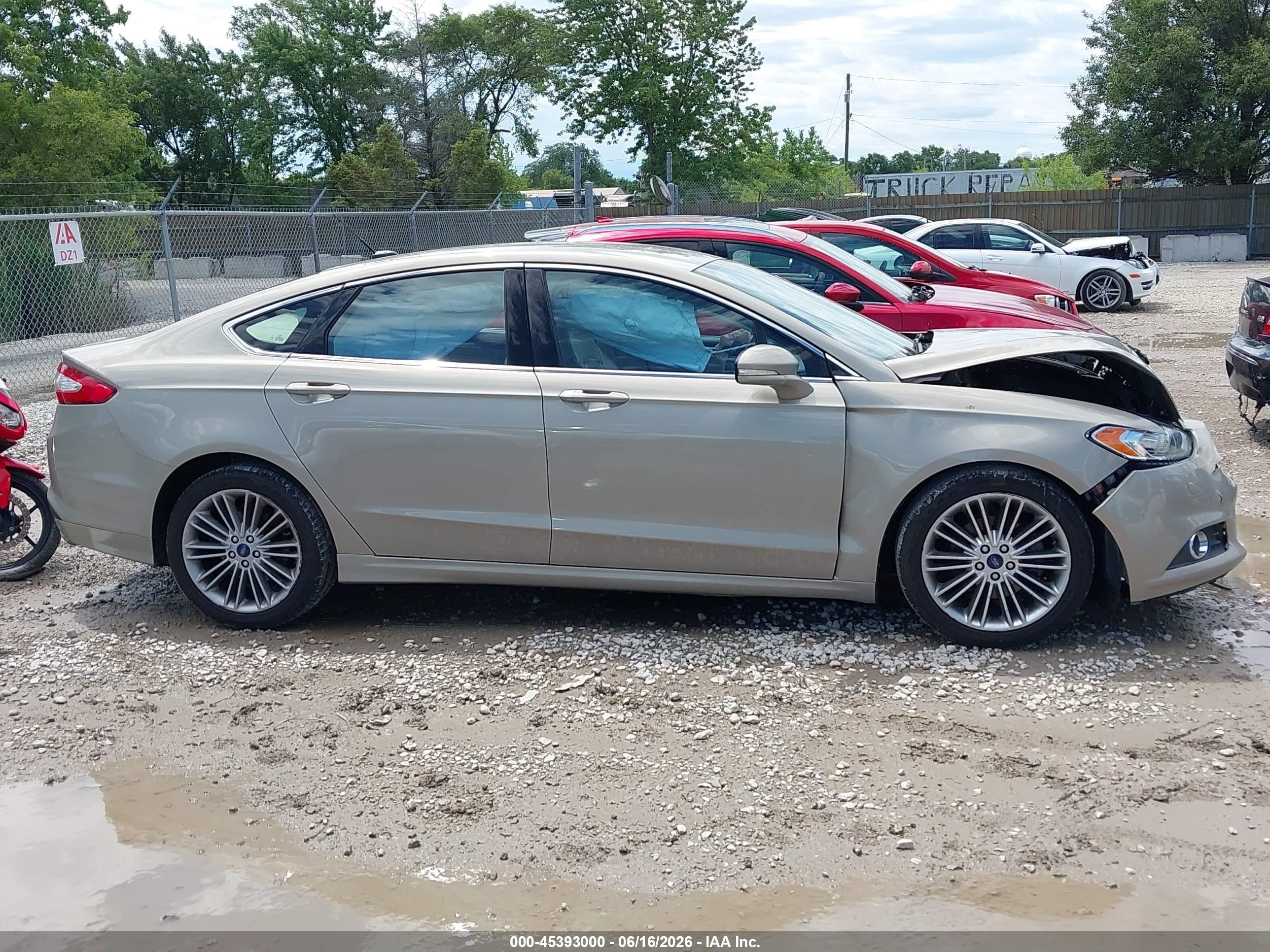 2015 Ford Fusion Se Champagne vin: 3FA6P0HD8FR112055